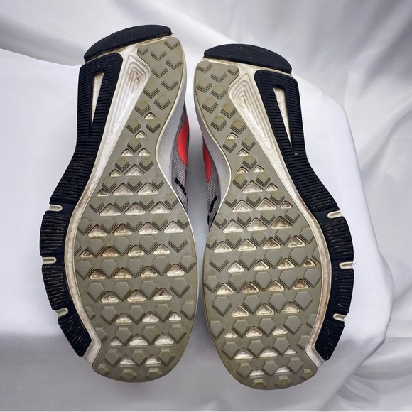 Nike women’s Runswift sneakers 8.5 gray and orange ATHLETIC RUN WALK ATHLEISURE - Picture 4 of 10